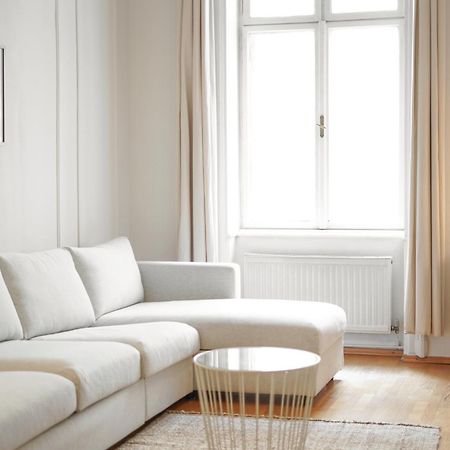 Heymi Apartments Stephansdom Виена Екстериор снимка