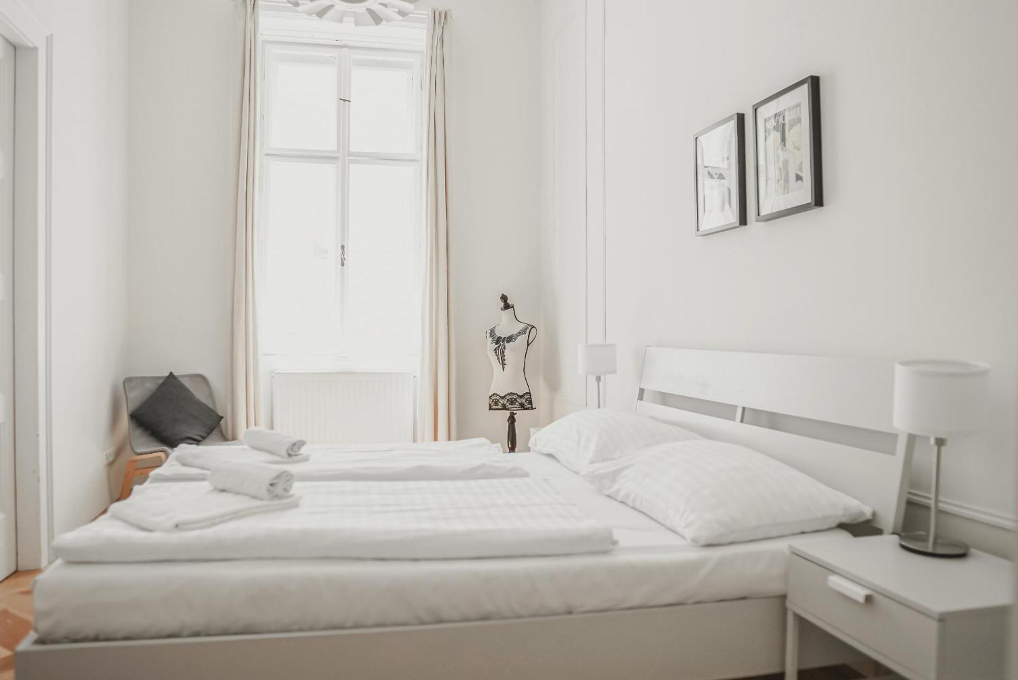Heymi Apartments Stephansdom Виена Екстериор снимка