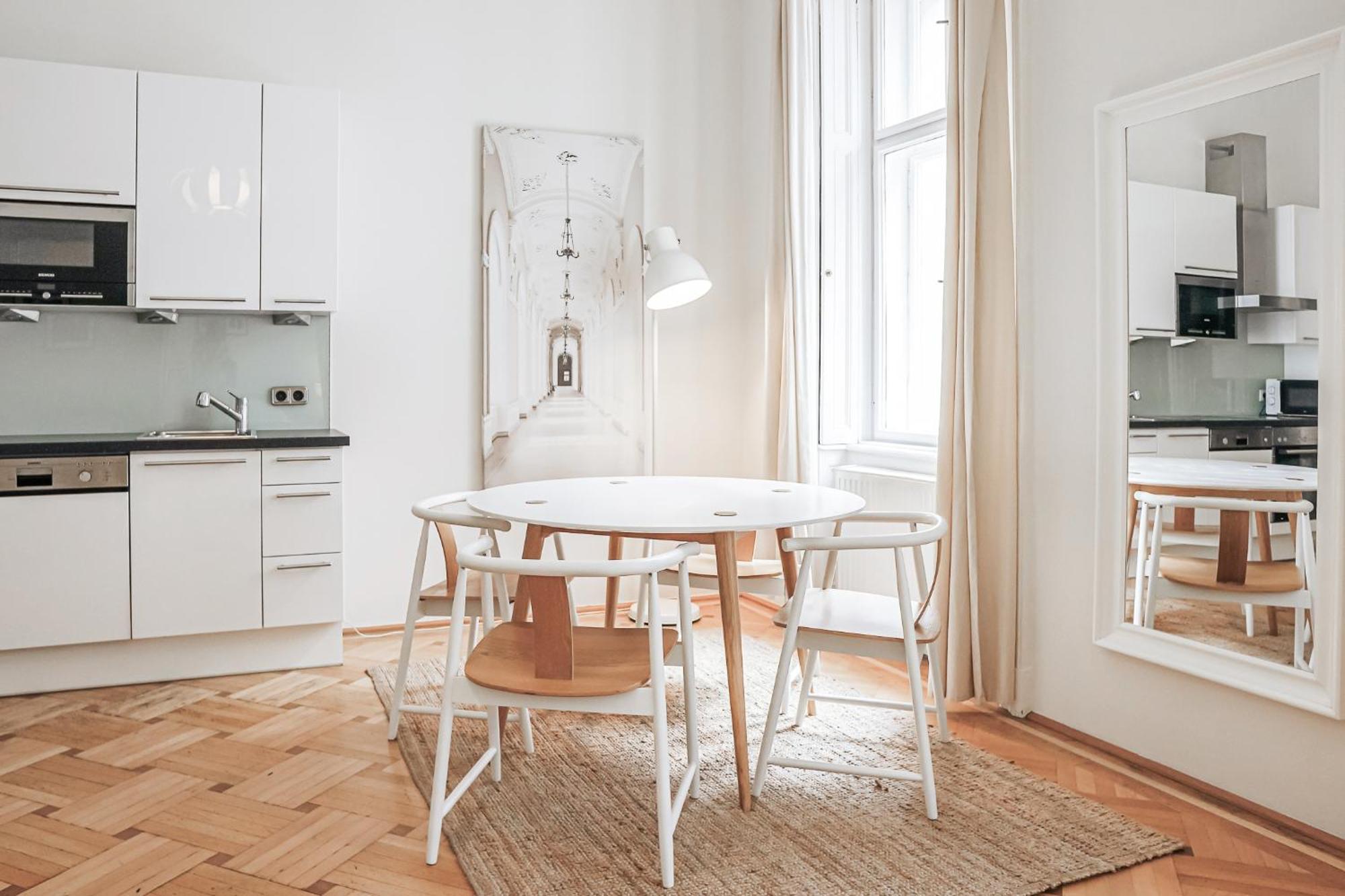 Heymi Apartments Stephansdom Виена Екстериор снимка