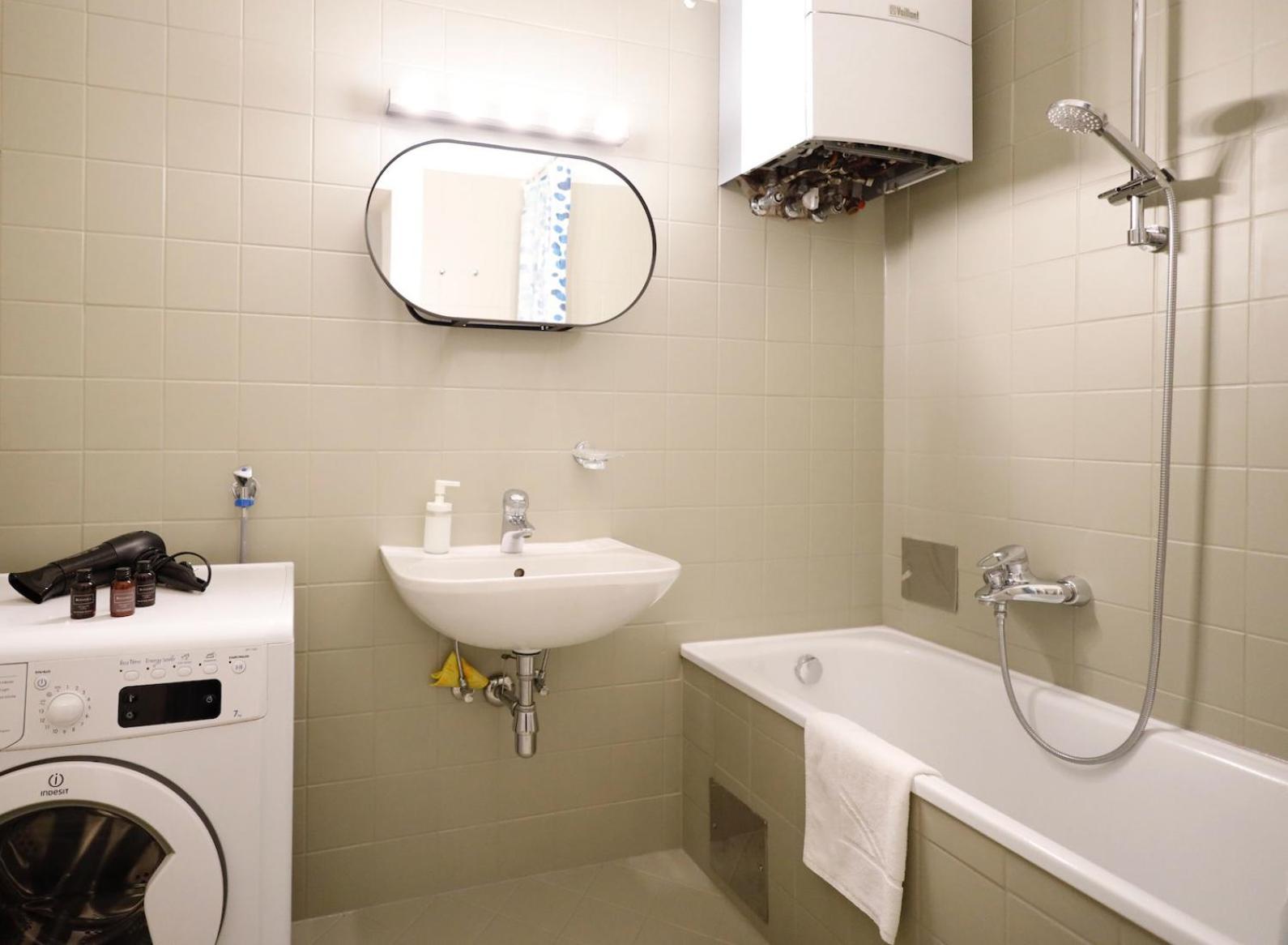 Heymi Apartments Stephansdom Виена Екстериор снимка