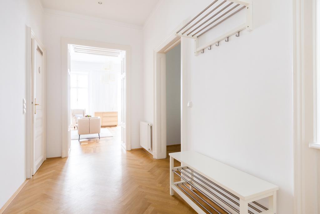Heymi Apartments Stephansdom Виена Екстериор снимка