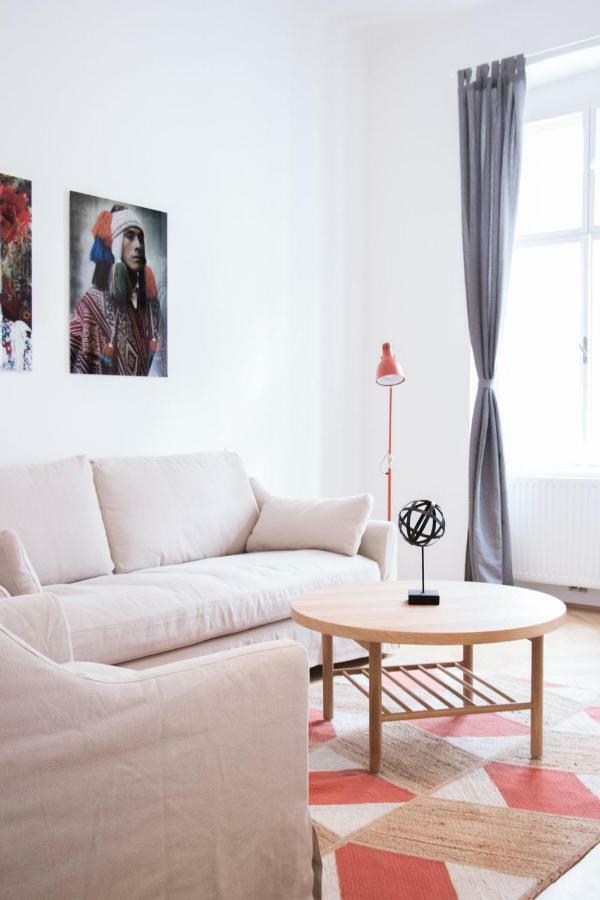 Heymi Apartments Stephansdom Виена Екстериор снимка